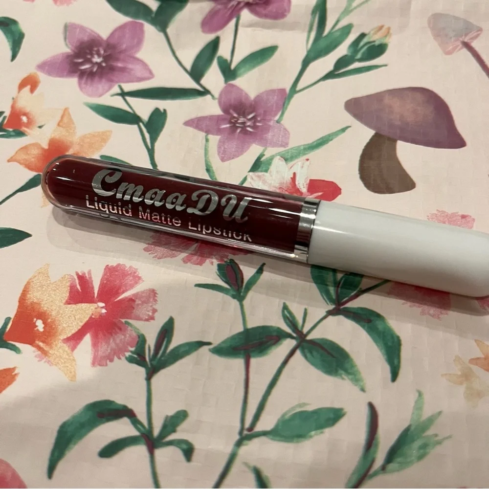 Vampy Matte Liquid Lipstick